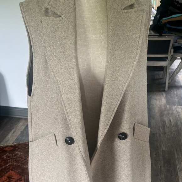 Zara coat - Picture 14 of 17